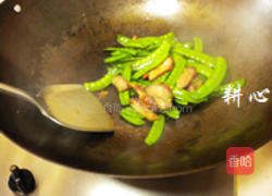 荷兰豆炒叉烧的做法图解12