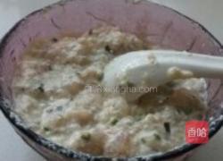 黄瓜酿豆腐虾盅的做法图解2