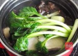 白芷木耳塔菇菜汤的做法图解3