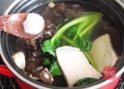 白芷木耳塔菇菜汤的做法图解4
