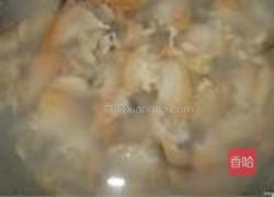 炒河蚌的做法图解1