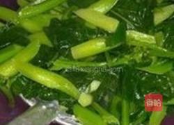 腊肠炒芥蓝的做法图解2