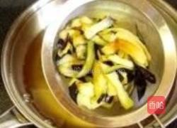 咸鱼茄子煲的做法图解2