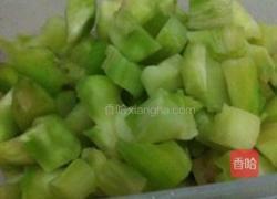 腌西兰花梗的做法图解3