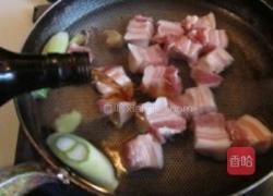 口蘑鹌鹑蛋烧肉的做法图解3