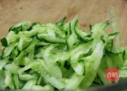 香菇酱拌乌鱼花凉粉的做法图解3