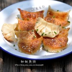 喷香猪肉豆腐煎饺的做法[图]