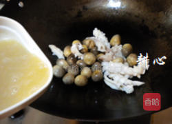 鲜鱿草菇的做法图解10