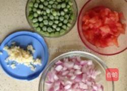 香煎鲈鱼配番茄奶油汁的做法图解3