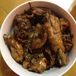 黄花菜烧鸡的做法[图]