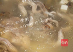 鲜伏芩蛇蝎汤的做法图解2