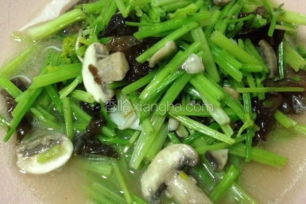 芹菜炒蘑菇