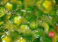 白萝卜榨菜秋葵鸡蛋饼的做法图解4