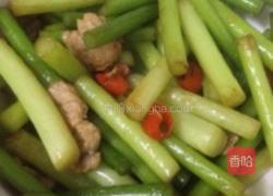 瘦肉炒蒜薹的做法图解4