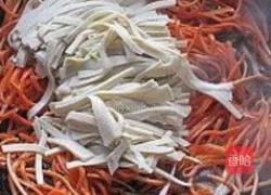 干胡萝卜丝炒豆皮的做法图解4