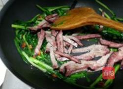家乡猪血豆腐炒韭菜的做法图解4