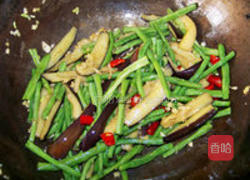 长豆角炒茄子的做法图解6