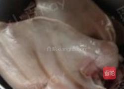 凉拌卤耳片的做法图解1