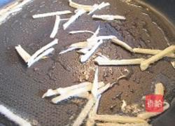 绿豆芽炒红萝卜丝的做法图解4