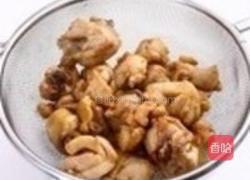 歌乐山辣子鸡的做法图解2