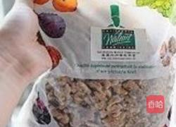 鲜山药炒桃仁的做法图解1