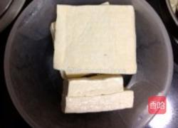 文蛤豆腐鱼丸汤的做法图解2