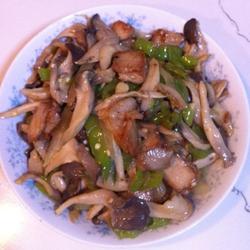 蘑菇青椒炒肉片的做法[图]