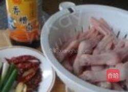 香糟鸭掌的做法图解1