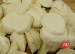 慈菇烧鸡的做法图解1