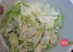 奶油鸡蛋包菜的做法图解1