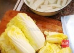 豆瓣娃娃菜煮年糕的做法图解1