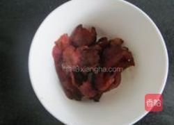 培根小白菜的做法图解2