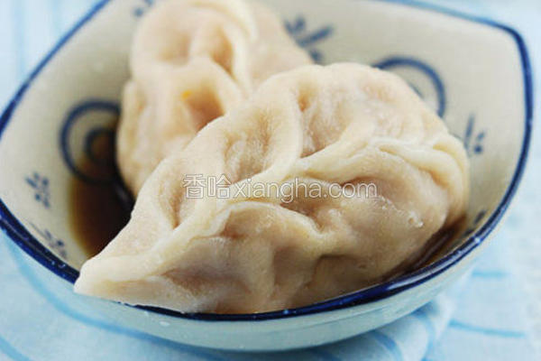 香辣豆豉圆白菜胡萝卜馅变色水饺