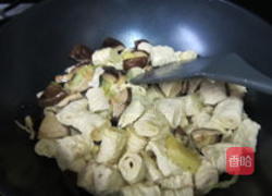 红烧香菇素肠的做法图解6