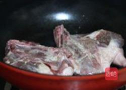 鸭腿烧橙汁的做法图解1