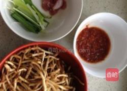 折耳根炒肉的做法图解1