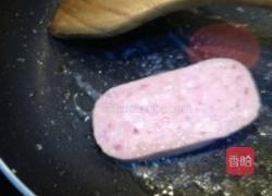 蛋香芹菜双色卷的做法图解2