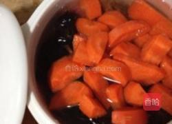 红萝卜木耳排骨汤的做法图解3