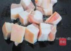 黑人参红烧肉的做法图解4