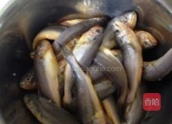 黄花鱼丸汤的做法图解1