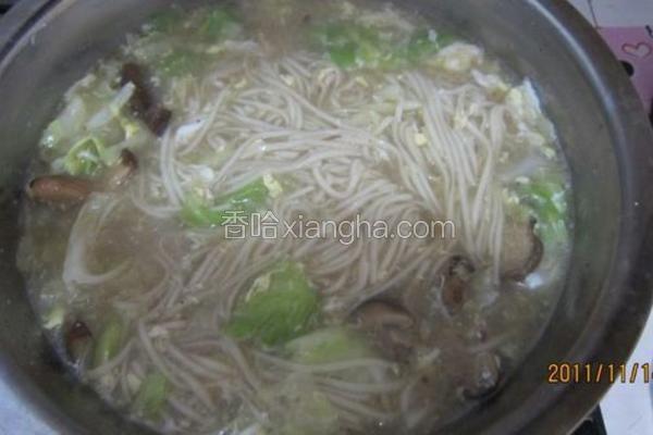 鸡蛋包菜面
