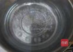 鸡蛋包菜面的做法图解1