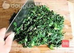 荠菜猪肉锅贴的做法图解3
