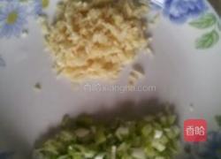 豆芽干豆腐丝炒韭菜的做法图解5