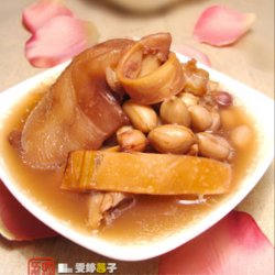 墨鱼花生猪手汤的做法[图]