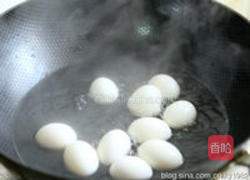 鱼香鸽子蛋的做法图解1