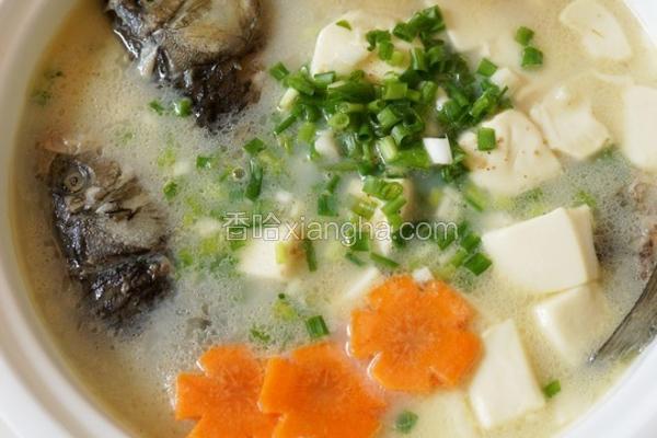鲫鱼豆腐汤