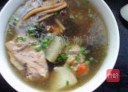 茶树菇萝卜肉骨头汤的做法图解4