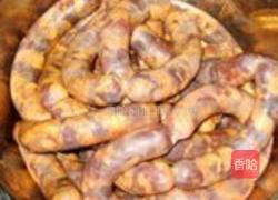 巧用橘子皮自制熏肠的做法图解3
