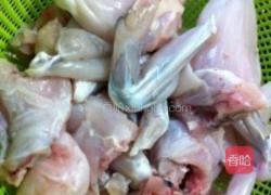 馋嘴牛蛙的做法图解1